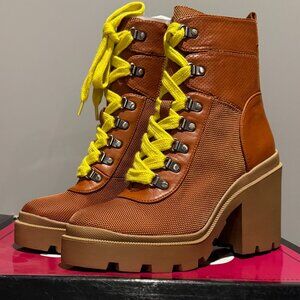 NEW IN BOX Circus by Sam Edelman Lambert Lug Sole Boot Size 9